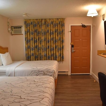 Canadas Best Value Inn & Suites-Castlegar Eksteriør billede