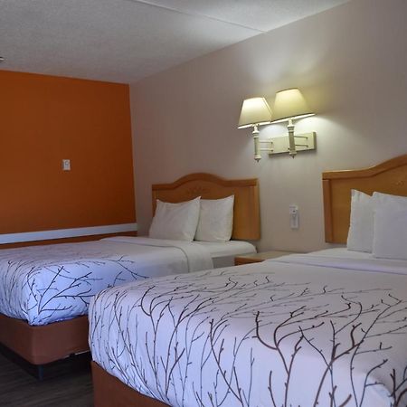 Canadas Best Value Inn & Suites-Castlegar Eksteriør billede