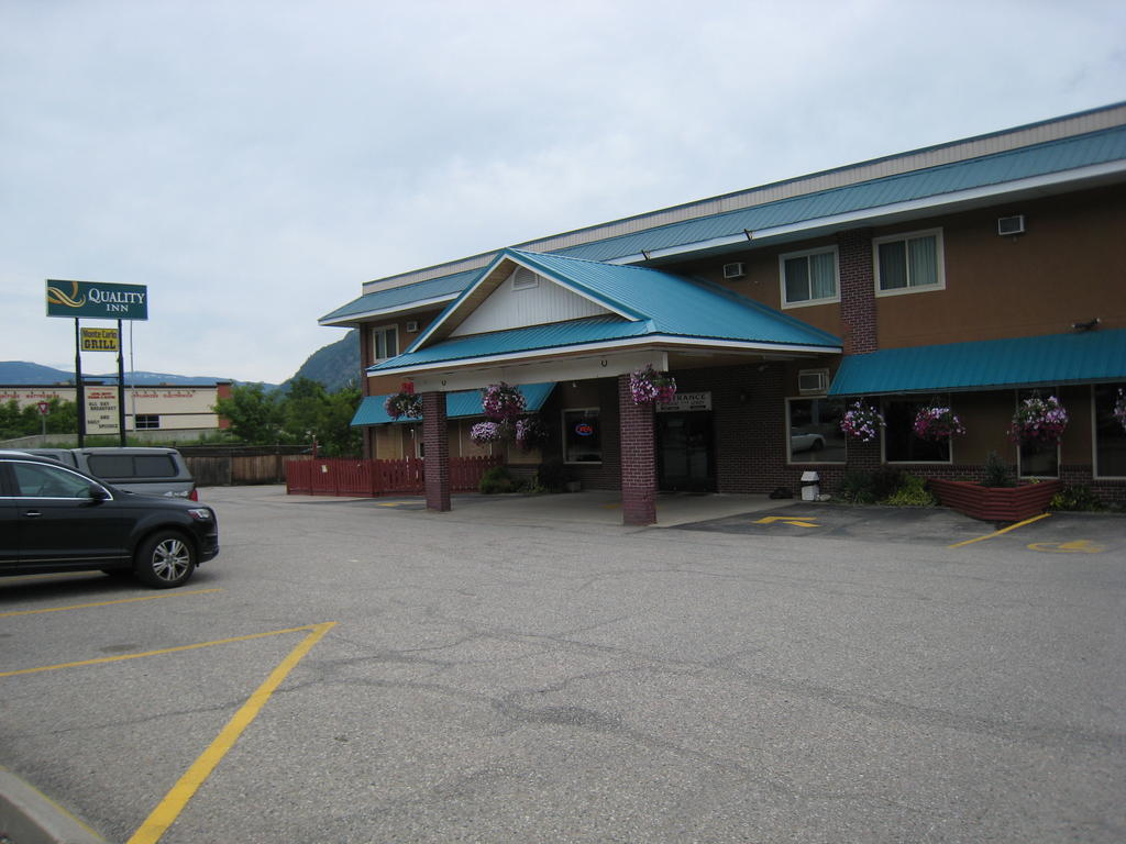 Canadas Best Value Inn & Suites-Castlegar Eksteriør billede