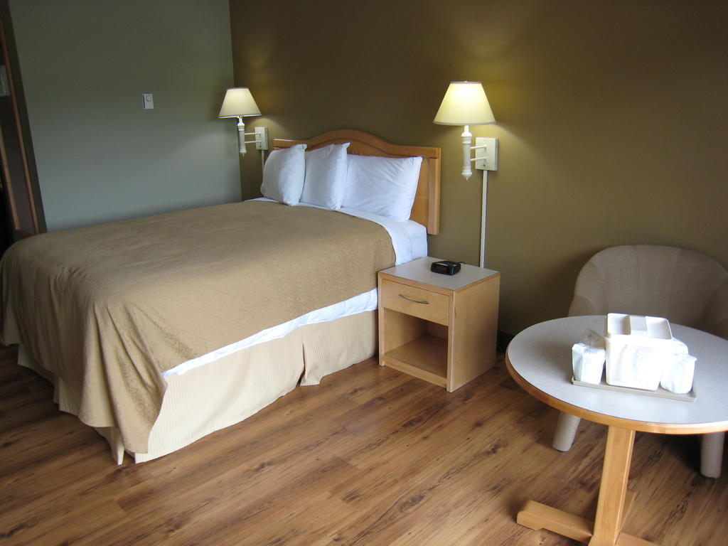 Canadas Best Value Inn & Suites-Castlegar Værelse billede