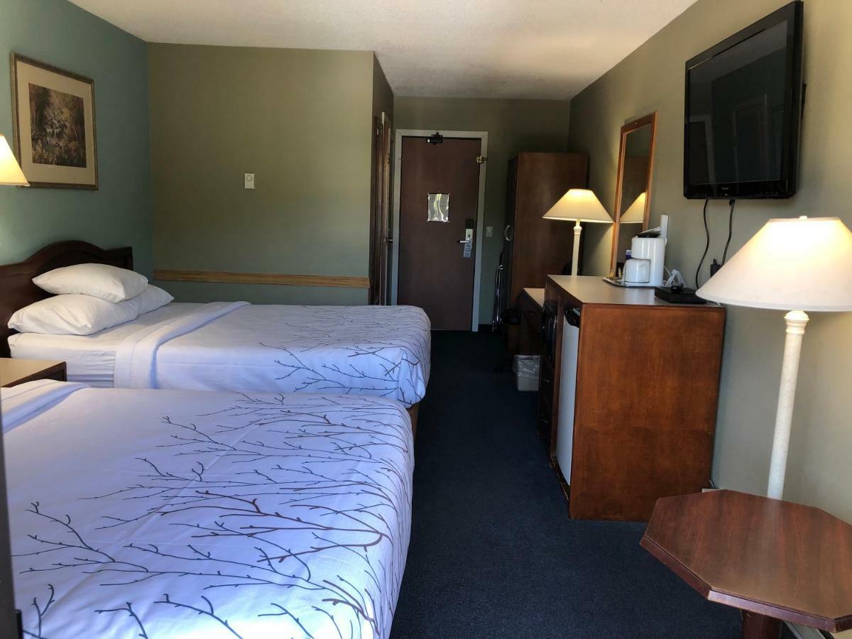 Canadas Best Value Inn & Suites-Castlegar Eksteriør billede